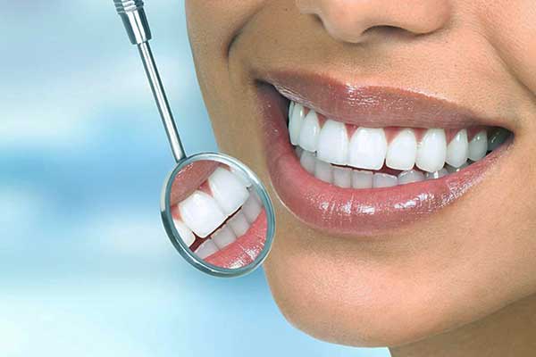 Differences between Veneers and Lumineers Dental Veneers