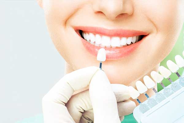 estética dental en Turquía, turismo dental en Turquía, implantes dentales en Turquía, carillas dentales en Turquía, blanqueamiento dental en Turquía, clínicas dentales en Turquía, odontología estética en Turquía, tratamientos dentales en Turquía, dentistas en Turquía, precios de estética dental en Turquía, paquetes dentales en Turquía, odontología avanzada en Turquía, calidad dental en Turquía, mejores clínicas dentales en Turquía , estética dental, odontología estética, implantes dentales, carillas dentales, blanqueamiento dental, dentistas profesionales, tratamientos dentales, clínicas dentales, turismo dental, sonrisa perfecta, odontología avanzada, precios odontología Turquía, salud bucal, odontología de calidad , ¿Es seguro hacerme un tratamiento dental en Turquía?, ¿Cuánto cuesta un implante dental en Turquía?, ¿Cuáles son las mejores clínicas dentales en Turquía?, ¿Cómo funciona el turismo dental en Turquía?, ¿Qué incluye un paquete de estética dental en Turquía?, ¿Por qué Turquía es un destino popular para tratamientos dentales?, ¿Qué ventajas tiene hacerme carillas dentales en Turquía?, ¿Cuánto tiempo dura un implante dental en Turquía?, ¿Qué certificaciones tienen las clínicas dentales en Turquía?, ¿Puedo financiar mi tratamiento dental en Turquía?